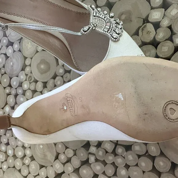 Emmy London Jeweled Stiletto Pumps White - Picture 7 of 8